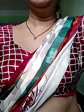 Snapshot of Rosy-B chatting on 10.09.25 Rosy-B online show from 10.09.25