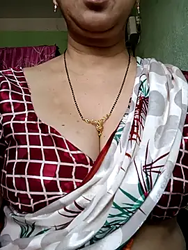 Snapshot of Rosy-B chatting on 01.19.26 Rosy-B online show from 01.19.26