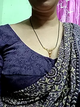 Snapshot of Rosy-B chatting on 02.18.26 Rosy-B online show from 02.18.26
