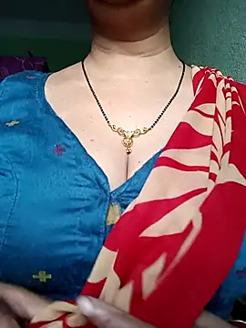 Snapshot of Rosy-B chatting on 02.20.26 Rosy-B online show from 02.20.26