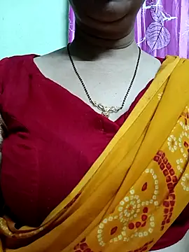 Snapshot of Rosy-B chatting on 02.24.26 Rosy-B online show from 02.24.26