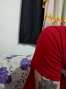 Snapshot of mayk18cm chatting on 12.18.25 mayk18cm online show from 12.18.25