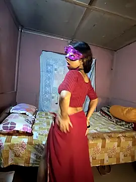 Snapshot of Flirtandfuck0 chatting on 11.17.25 Flirtandfuck0 online show from 11.17.25