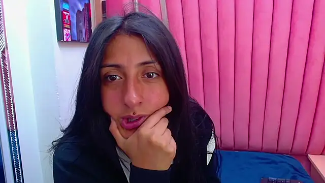 Snapshot of Cameron_cutte chatting on 02.08.25 Cameron cutte online show from 02.08.25