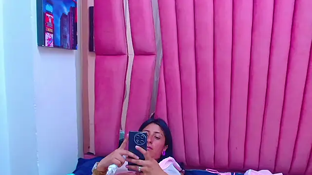 Snapshot of Cameron_cutte chatting on 02.08.25 Cameron cutte online show from 02.08.25