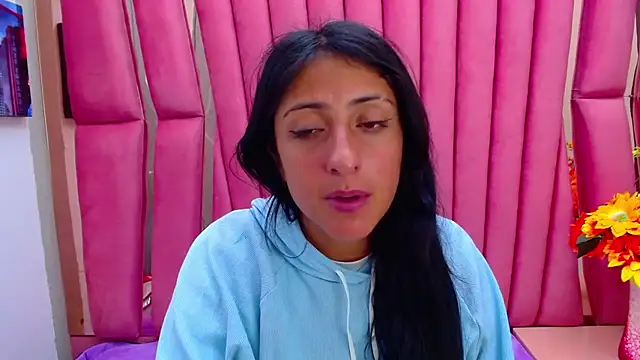 Snapshot of Cameron_cutte chatting on 02.12.25 Cameron cutte online show from 02.12.25