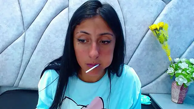 Snapshot of Cameron_cutte chatting on 02.15.25 Cameron cutte online show from 02.15.25