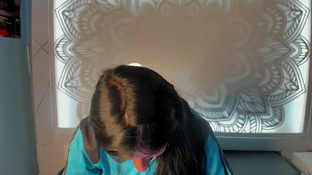 Snapshot of Cameron_cutte chatting on 02.19.25 Cameron cutte online show from 02.19.25