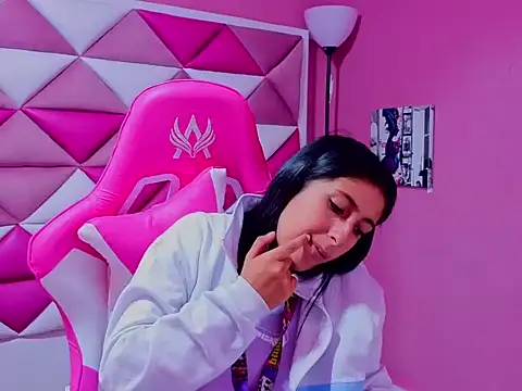 Snapshot of Cameron_cutte chatting on 09.10.25 Cameron cutte online show from 09.10.25