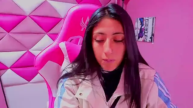 Snapshot of Cameron_cutte chatting on 09.21.25 Cameron cutte online show from 09.21.25