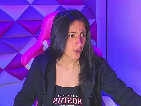 Snapshot of Cameron_cutte chatting on 11.20.25 Cameron cutte online show from 11.20.25