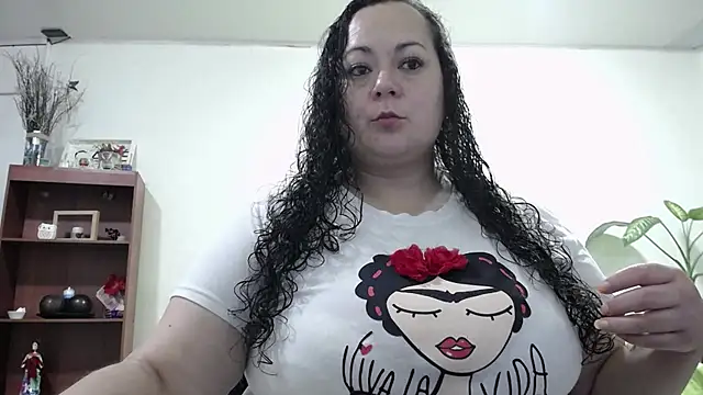 Aleia Taylor online show from 06.25.26