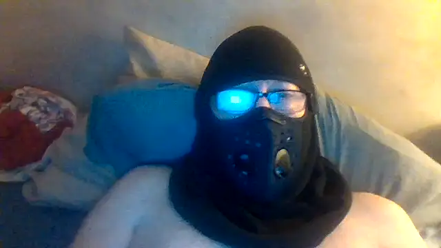 Snapshot of hornyrich69 chatting on 03.14.25 hornyrich69 online show from 03.14.25