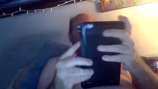 Snapshot of hornyrich69 chatting on 01.11.26 hornyrich69 online show from 01.11.26