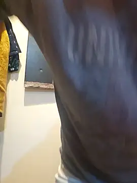 Snapshot of Aian09 chatting on 03.05.25 Aian09 online show from 03.05.25