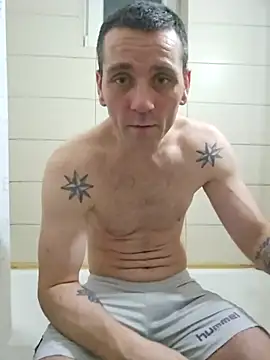 Snapshot of Aian09 chatting on 03.12.25 Aian09 online show from 03.12.25