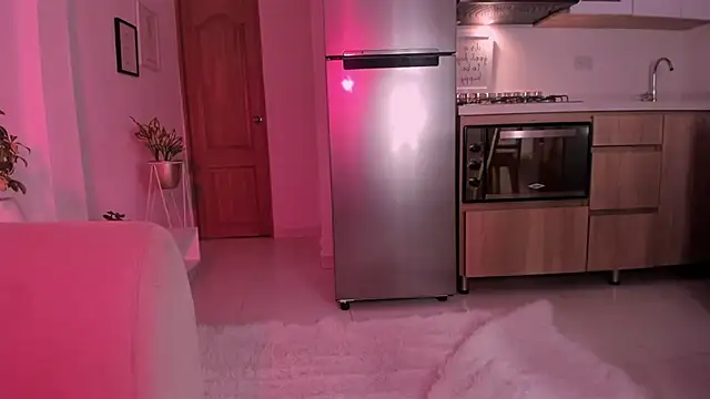 DannaHyde online show from 03.22.25