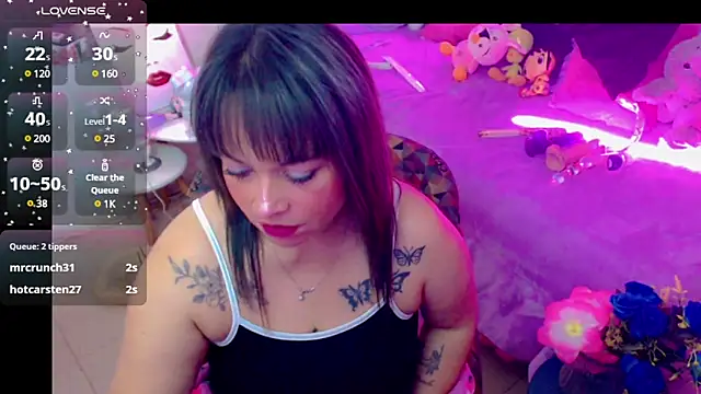 Snapshot of martina_bk chatting on 01.15.25 martina bk online show from 01.15.25