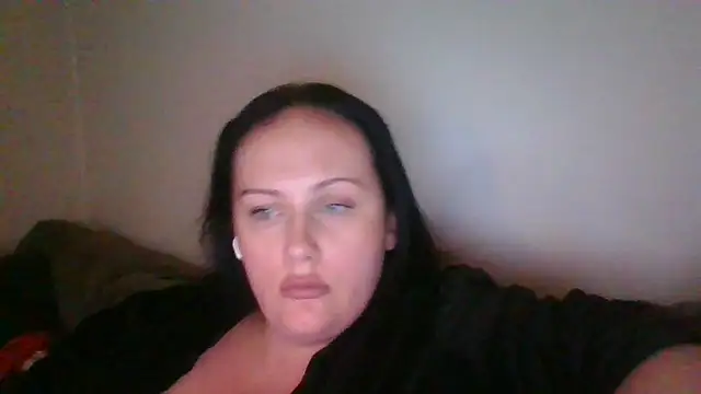CurvyQueen2023 online show from 03.27.26