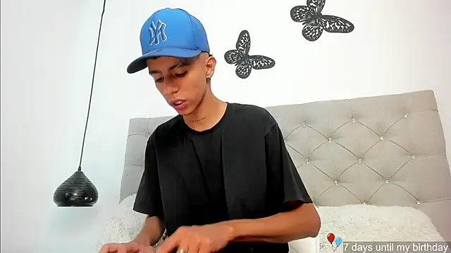 Snapshot of dikey_62 chatting on 01.12.25 dikey 62 online show from 01.12.25