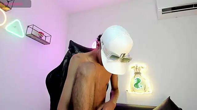 Snapshot of dikey_62 chatting on 01.31.25 dikey 62 online show from 01.31.25