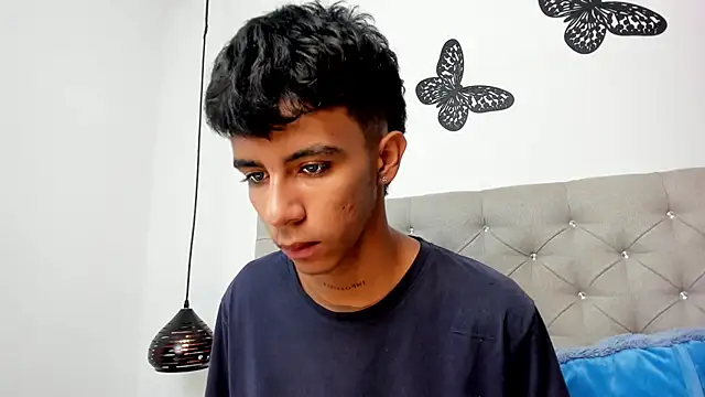 Snapshot of dikey_62 chatting on 02.14.25 dikey 62 online show from 02.14.25