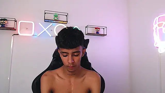 Snapshot of dikey_62 chatting on 02.24.25 dikey 62 online show from 02.24.25