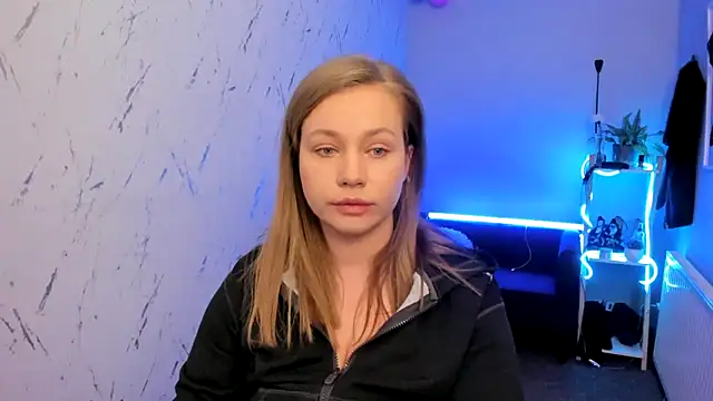 holly xglam online show from 04.27.26