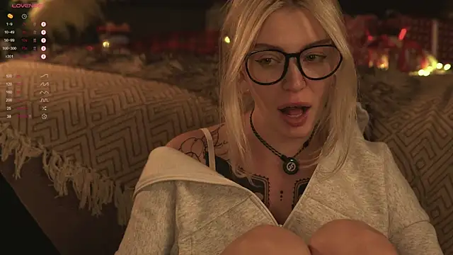 LinaKinky online show from 01.05.25