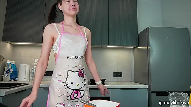 MaylienLove online show from 10.11.25