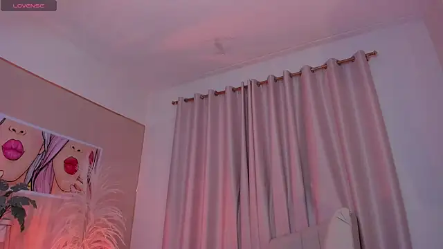 SkiinnyAna online show from 01.14.25