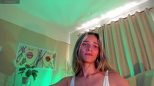 SkiinnyAna online show from 01.22.25