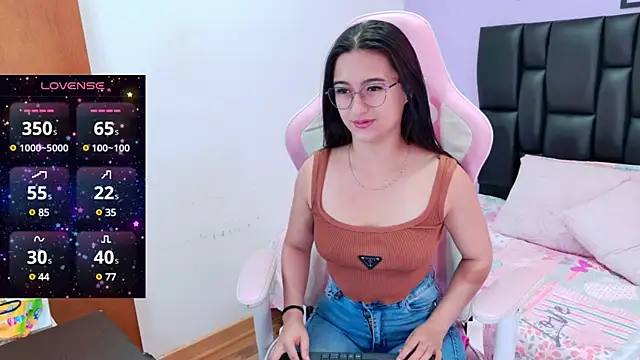 Snapshot of im-eliza chatting on 02.15.25 im-eliza online show from 02.15.25