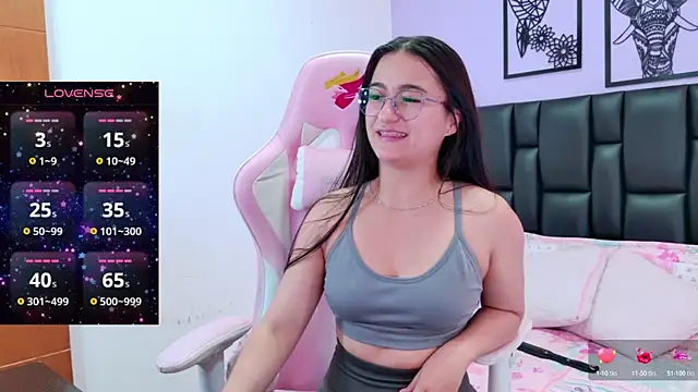 Snapshot of im-eliza chatting on 02.22.25 im-eliza online show from 02.22.25