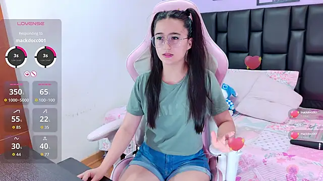 Snapshot of im-eliza chatting on 10.14.25 im-eliza online show from 10.14.25