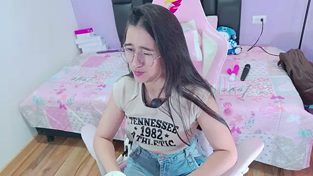 im-eliza online show from 04.25.26