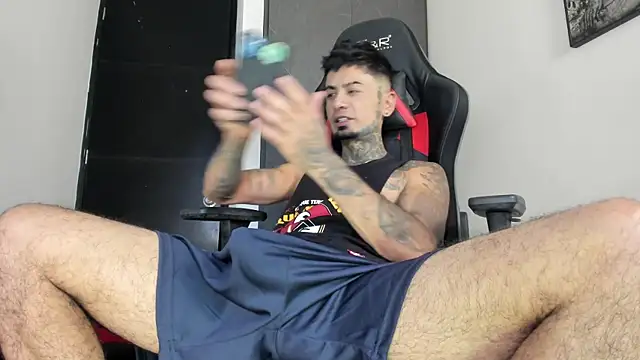 Snapshot of sergiio_mesa27 chatting on 02.26.26 sergiio mesa27 online show from 02.26.26