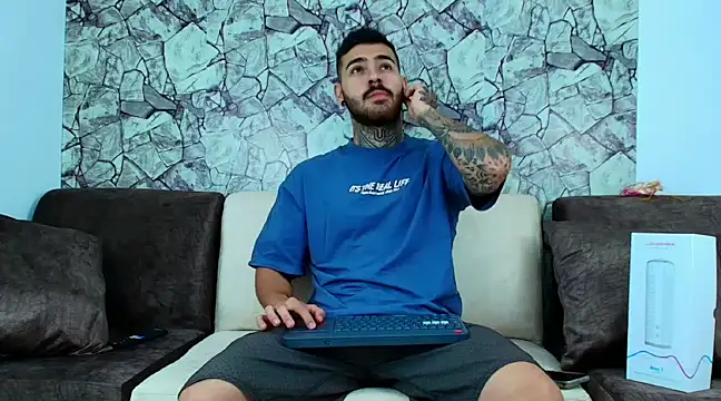 Snapshot of silvano_torres chatting on 12.06.24 silvano torres online show from 12.06.24