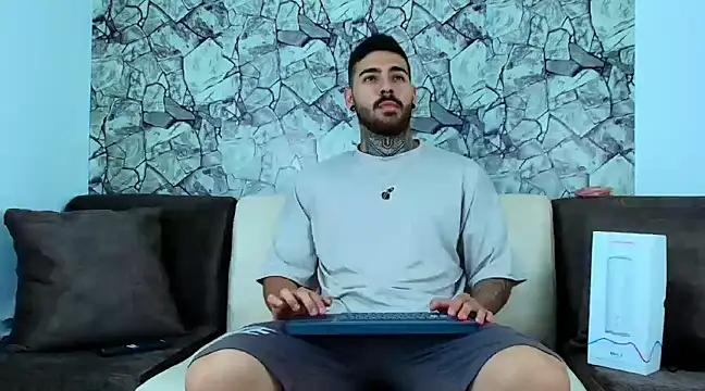 Snapshot of silvano_torres chatting on 12.14.24 silvano torres online show from 12.14.24