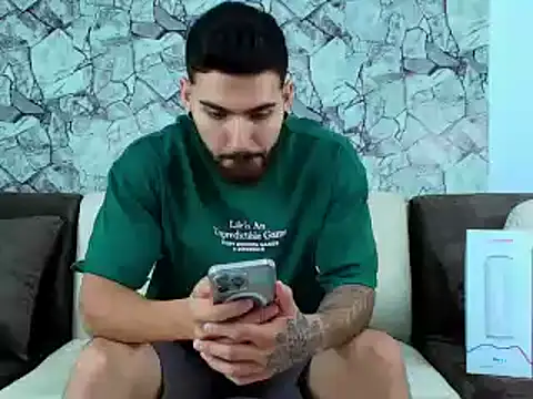 Snapshot of silvano_torres chatting on 01.27.25 silvano torres online show from 01.27.25