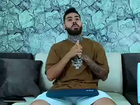 Snapshot of silvano_torres chatting on 02.07.25 silvano torres online show from 02.07.25