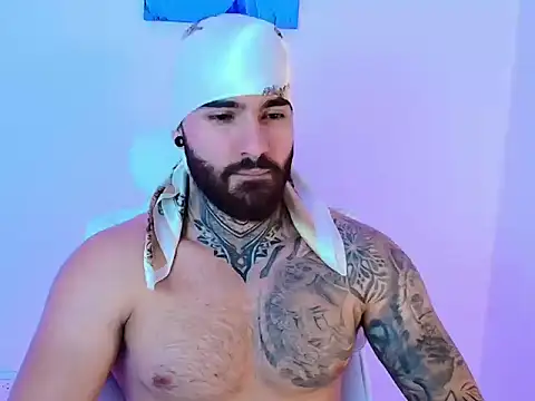 Snapshot of silvano_torres chatting on 01.10.26 silvano torres online show from 01.10.26