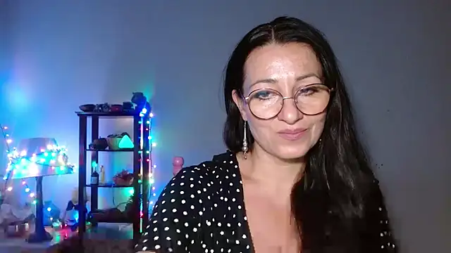 KeisyNeonX online show from 10.04.25