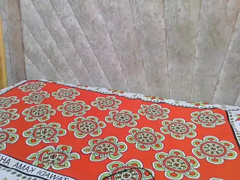 Snapshot of Sexy_Villagegal chatting on 12.02.25 Sexy Villagegal online show from 12.02.25