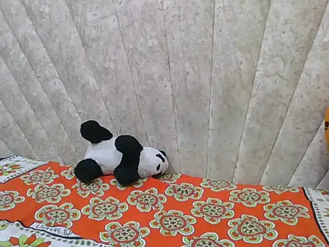 Snapshot of Sexy_Villagegal chatting on 12.21.25 Sexy Villagegal online show from 12.21.25