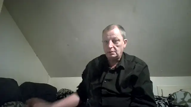 Snapshot of chubbybear2cum chatting on 03.23.26 chubbybear2cum online show from 03.23.26