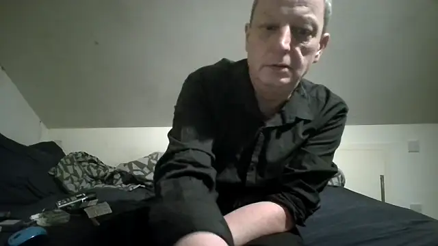 Snapshot of chubbybear2cum chatting on 03.25.26 chubbybear2cum online show from 03.25.26