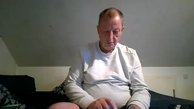 chubbybear2cum online show from 06.08.26