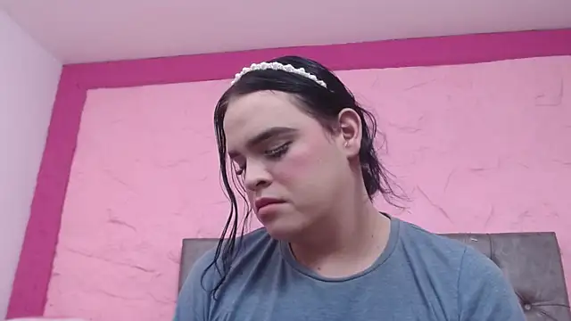 Snapshot of Pearl_Michelts chatting on 06.06.26 Pearl Michelts online show from 06.06.26