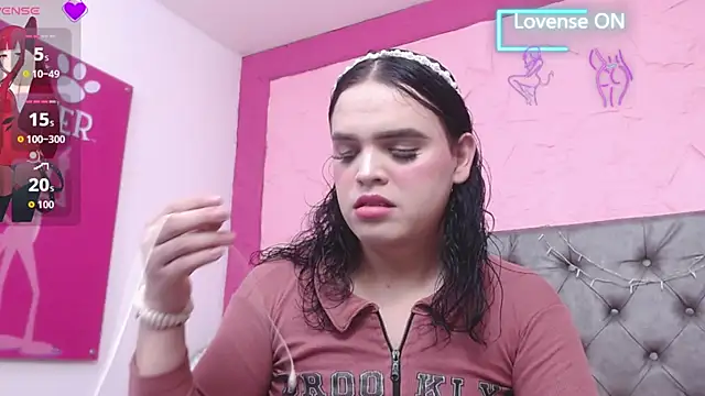 Snapshot of Pearl_Michelts chatting on 06.17.26 Pearl Michelts online show from 06.17.26